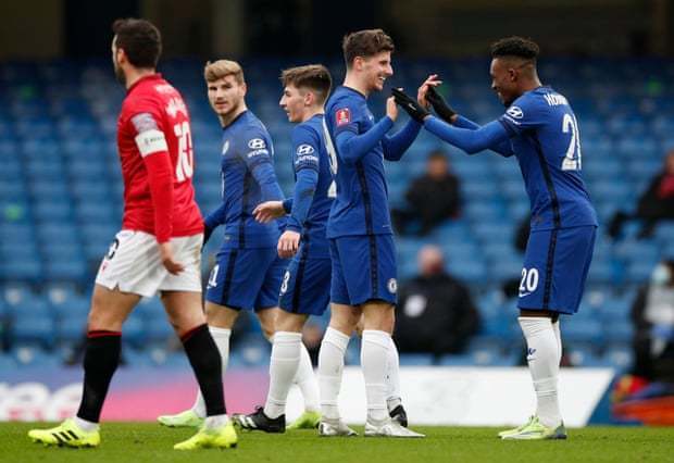 踢球者评德甲第11轮最佳阵容：卡尔、奥利塞、于帕、拜尔入选